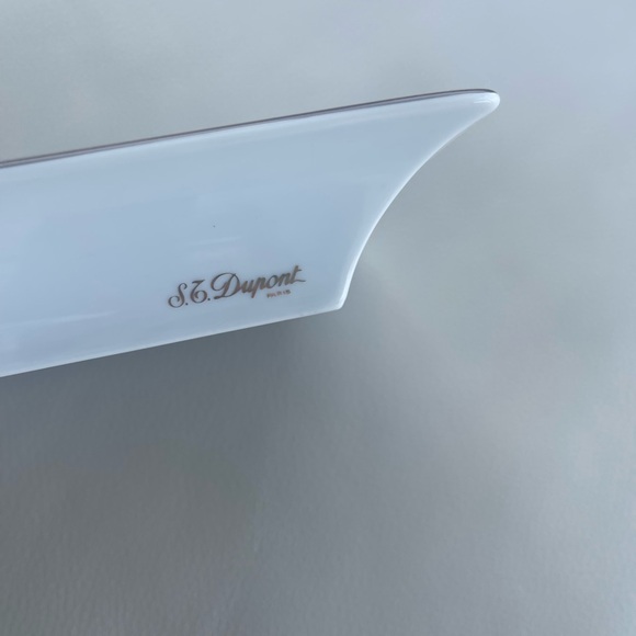 S.T Dupont Paris Elegant Brown and Gold Ashtray - Picture 7 of 13